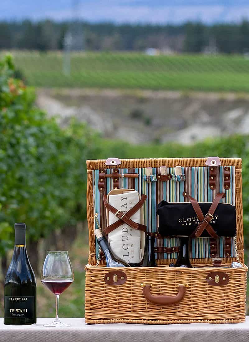 Cloudy Bay - Central Otago - Vineyard Tour by car