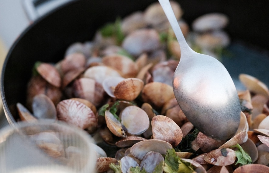 Garlic Infused Mediterranean Clams