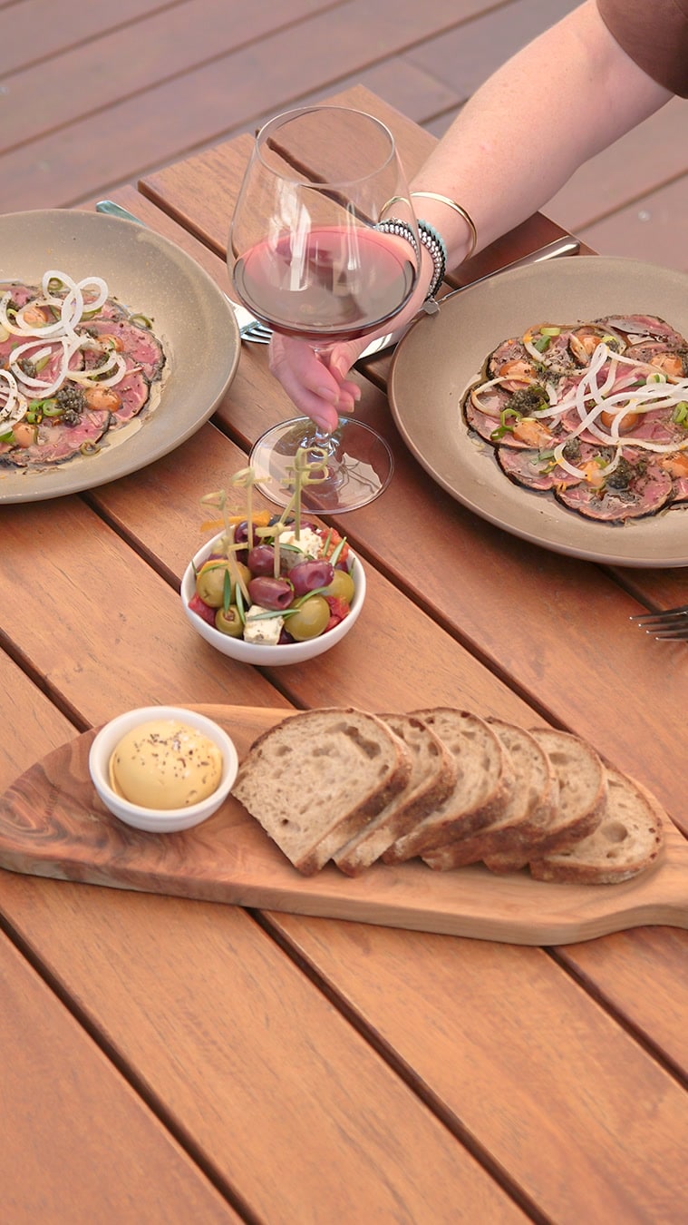 beef tartare and pinot noir