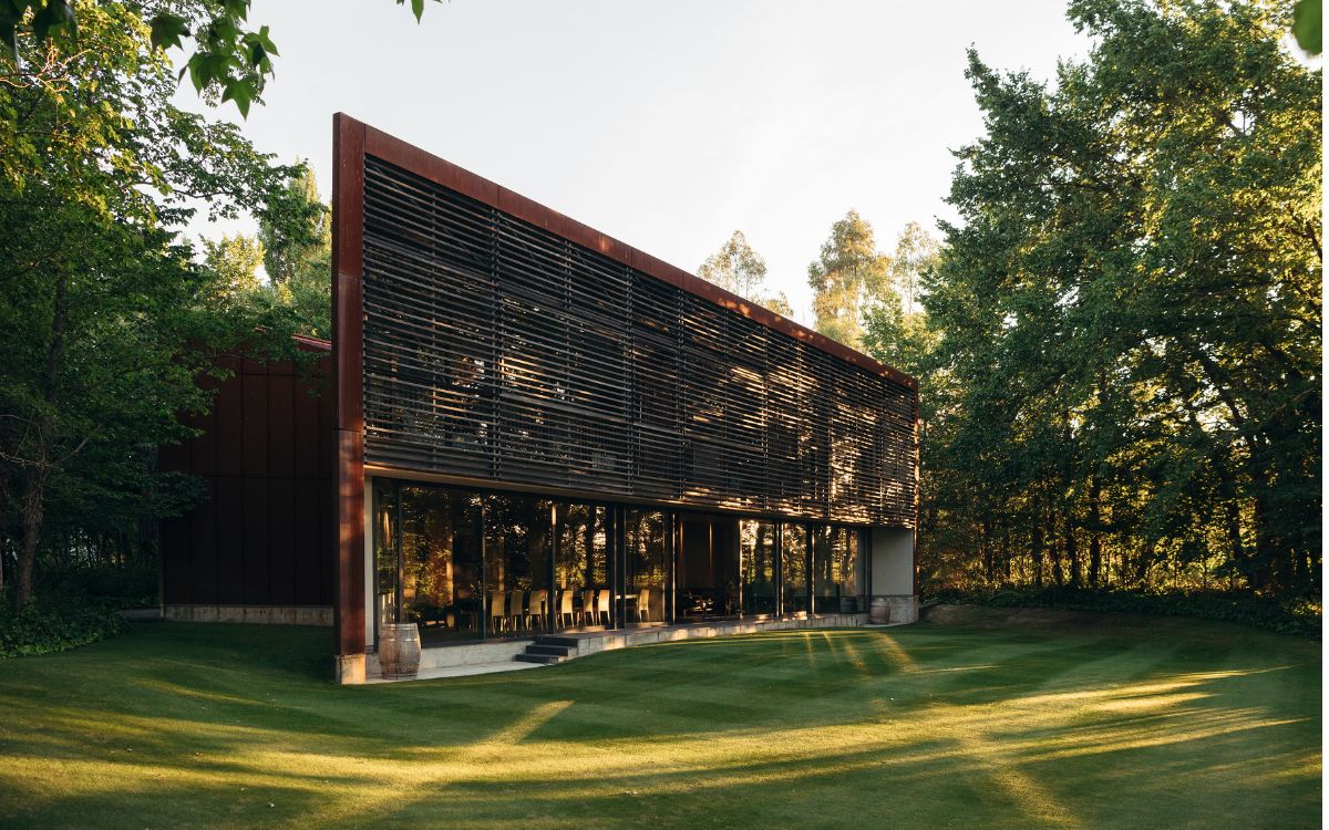 The Cloudy Bay  Shack