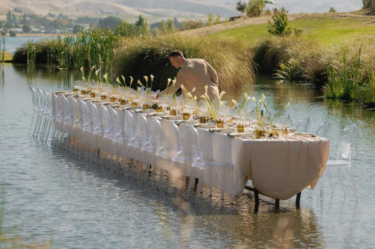 steve cordony setting table