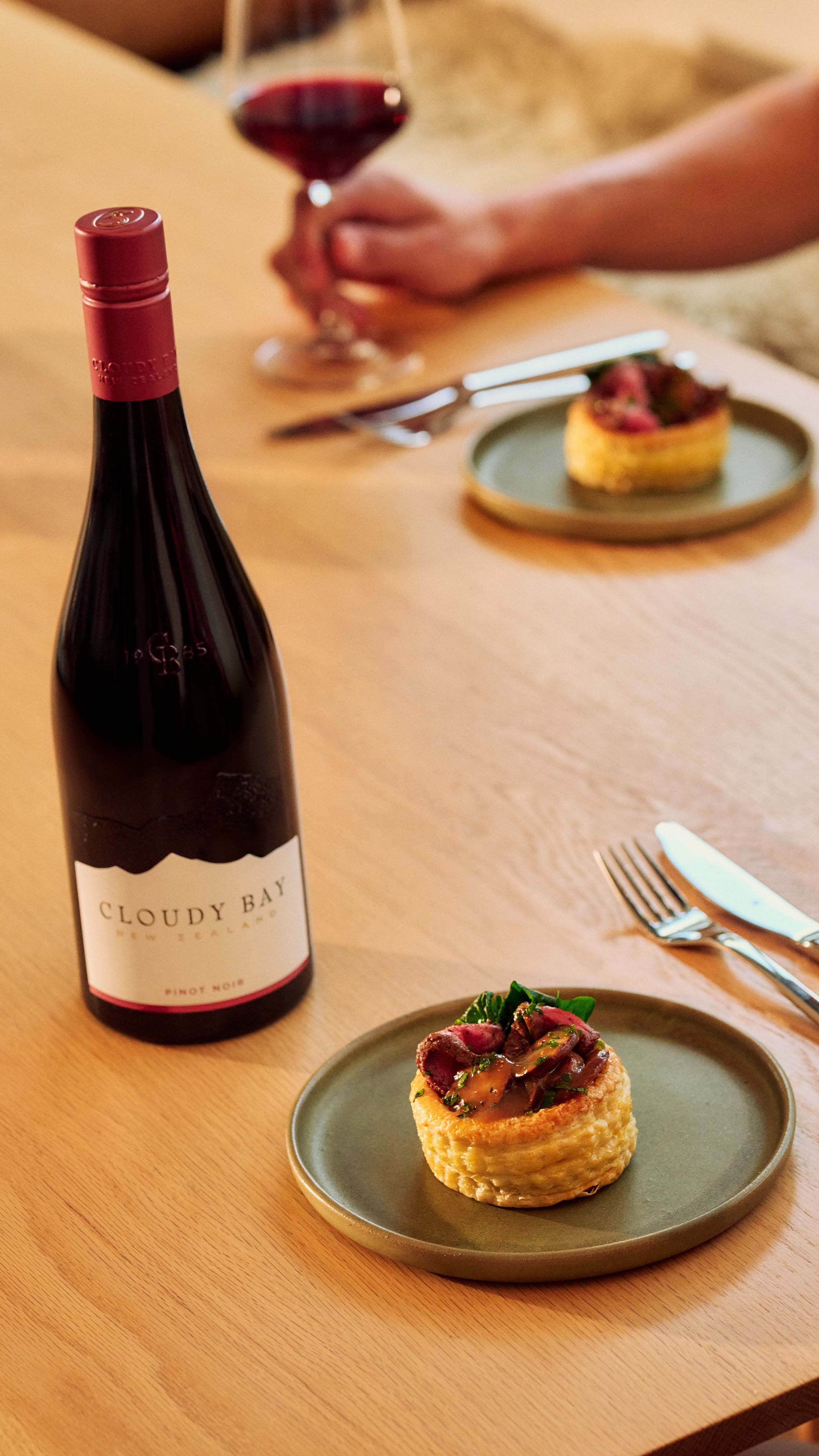 beef-wellington-volauvents-with-pinot-noir