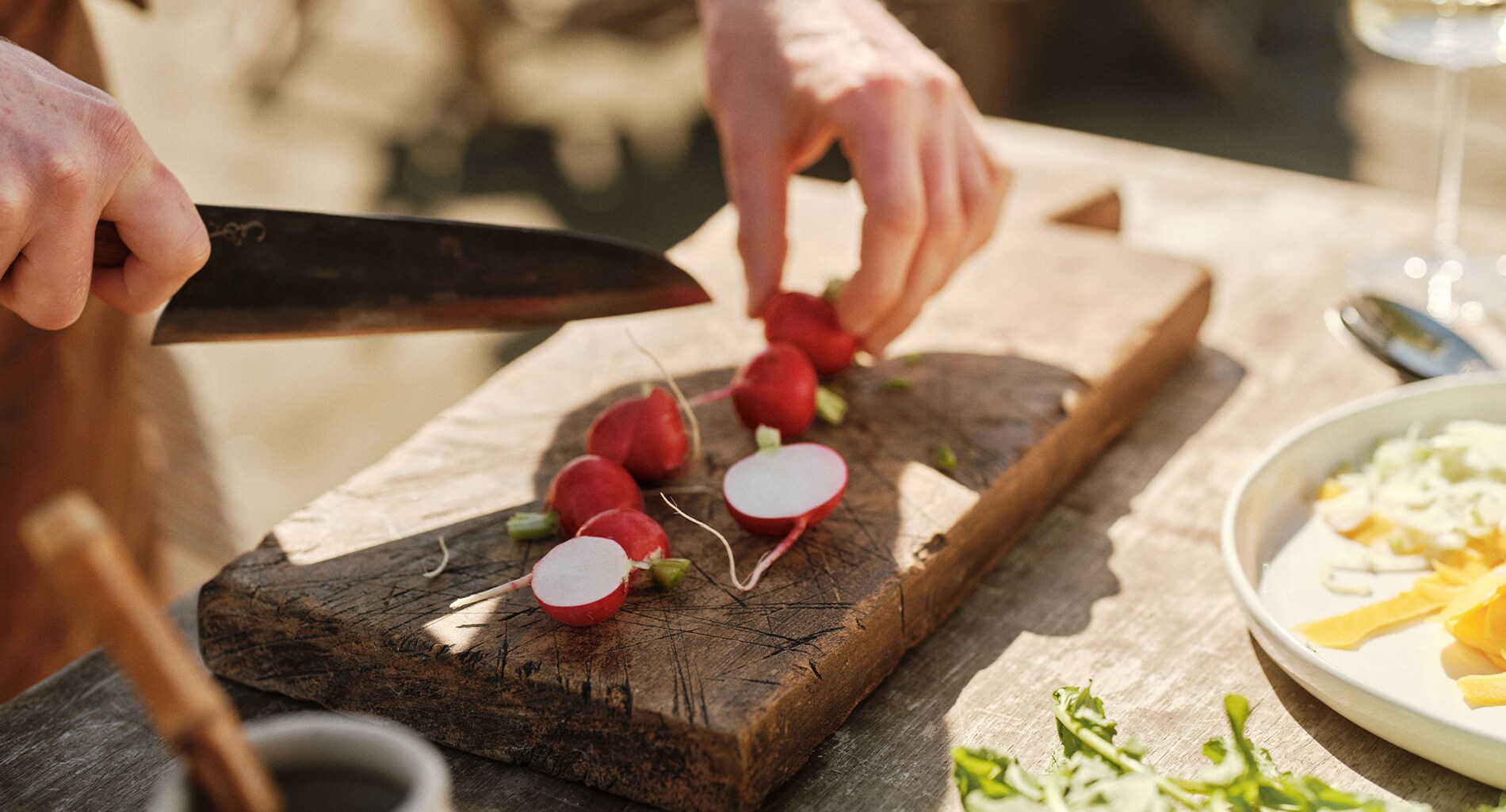 Raw_Pumpkin_Fennel_Cauliflower_Salad_SB_Pairing_Radish