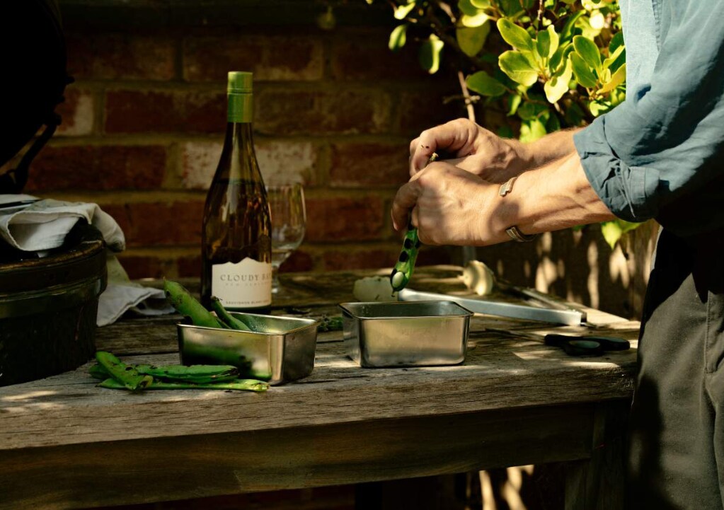 dish-prep-at-bench