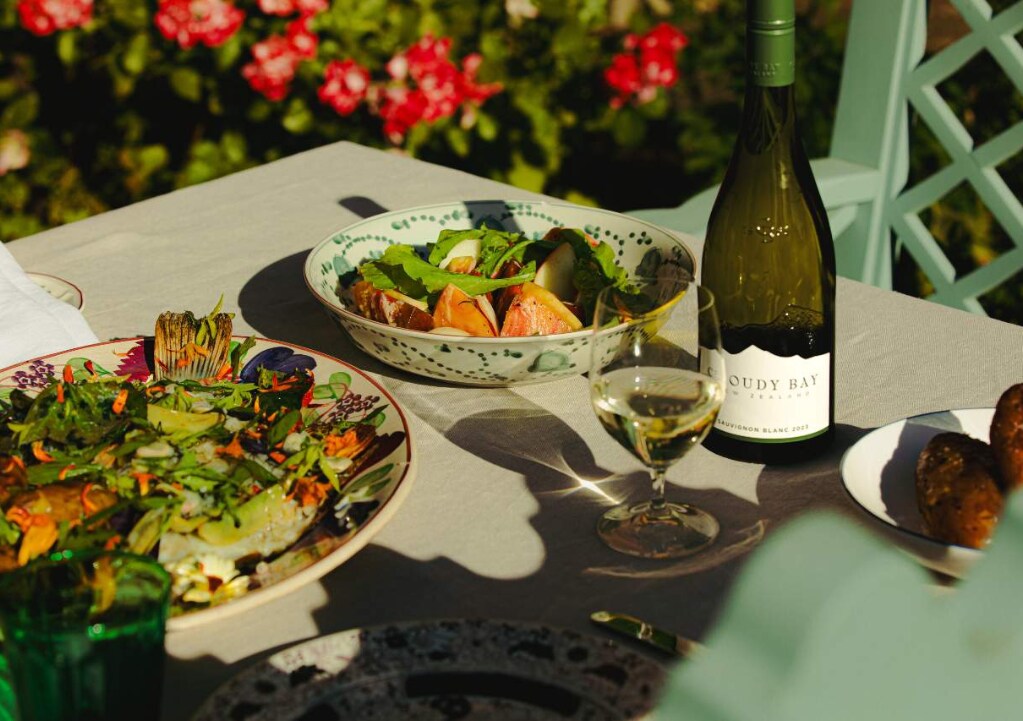 dish-with-wine-on-table