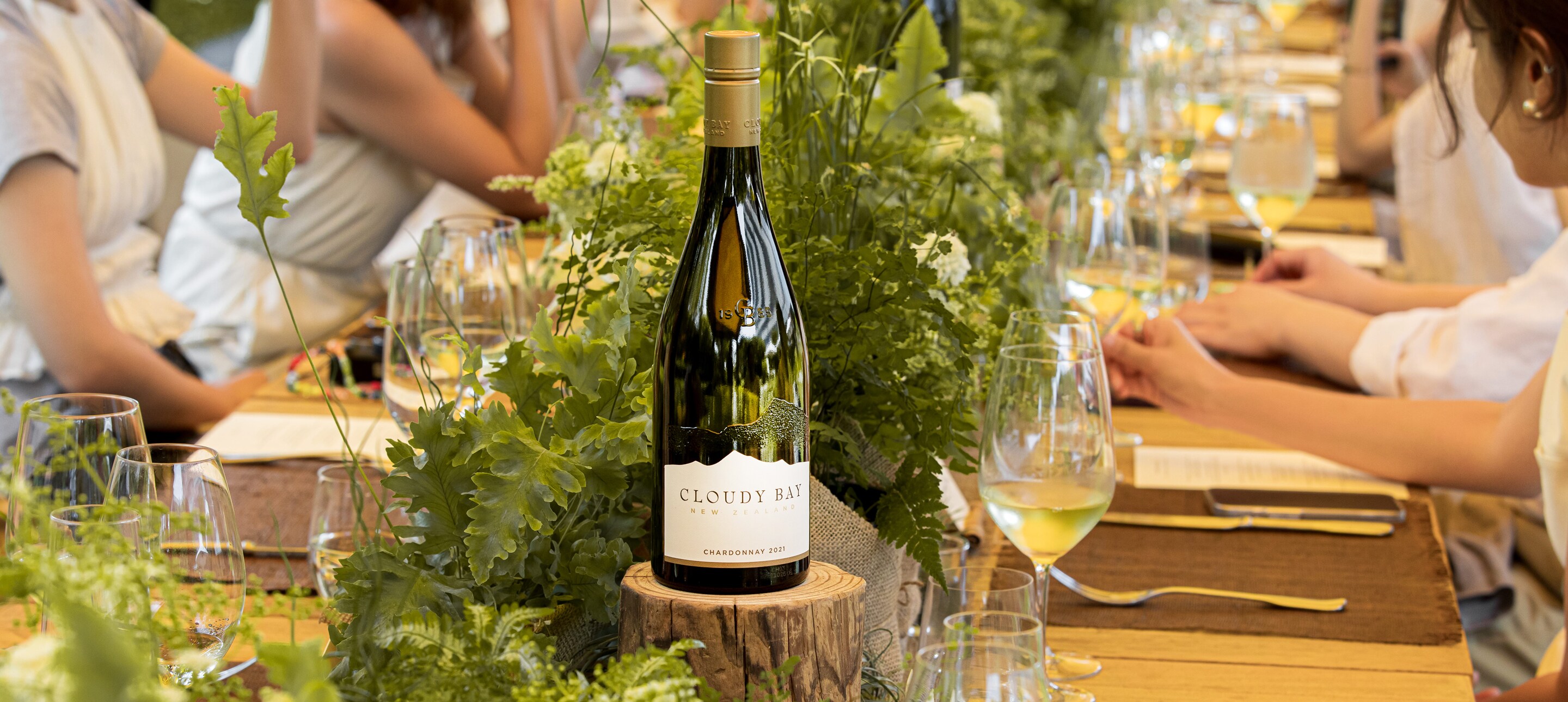 bottle-of-chardonnay-on-table