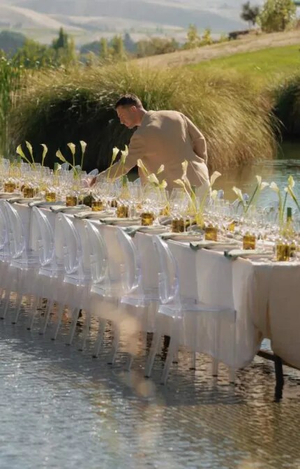 steve cordony setting table